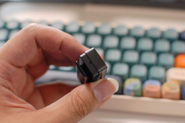 C2預(yù)售體驗(yàn) 僅重5張A4紙，一體化屏幕雙麥AI錄音筆開(kāi)啟文藝創(chuàng)作新紀(jì)元